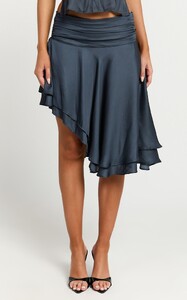 EVenz - Showpo - Lioness_-_Legacy_Midi_Skirt_in_Navy__010.jpg