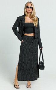EVenz - Showpo - Lioness_-_Luna_Maxi_Skirt_in_Onyx_Pinstripe_3.jpg