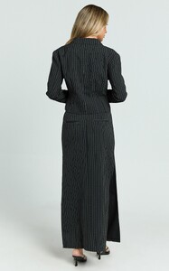 EVenz - Showpo - Lioness_-_Luna_Maxi_Skirt_in_Onyx_Pinstripe_8.jpg