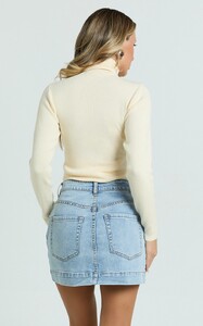 EVenz - Showpo - Natalie_Top_-_Long_Sleeve_Roll_Neck_Knitted_Top_in_Cream_8(2).jpg