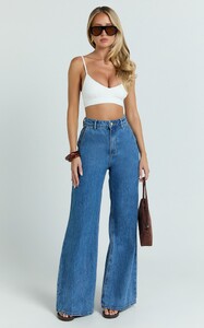 EVenz - Showpo - Orochie_Bralette_-_Scoop_Neck_Bralette_in_White_3.jpg