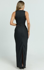 EVenz - Showpo - Romeo_Maxi_Skirt_-_Low_Waist_Bias_Cut_Maxi_Skirt_in_Black_8.jpg