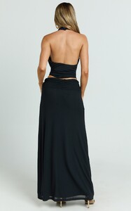 EVenz - Showpo - Runaway_The_Label_-_Farley_Maxi_Skirt_in_Black_007.jpg
