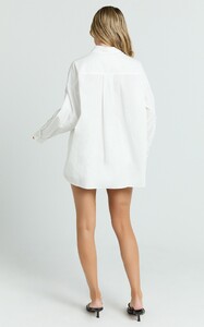 EVenz - Showpo - The_Hunger_Project_x_Showpo_-_THP_Collared_Button_Up_Long_Sleeve_Shirt_in_White_8.jpg