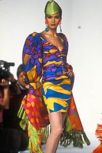 Emanuel Ungaro 1991 Haute Couture 50.jpg