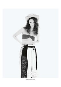 Harper's Bazaar Italia 02.2026_14.jpg