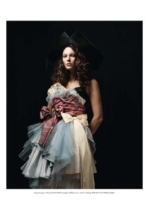 Harper's Bazaar Italia 02.2026_26.jpg