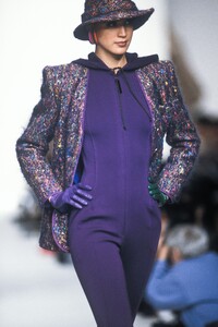 Jean Louis Scherrer 1991 FW 42.jpg