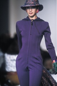 Jean Louis Scherrer 1991 FW 44.jpg