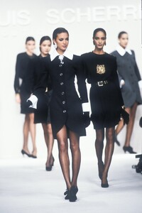 Jean Louis Scherrer 1991 FW 61.jpg