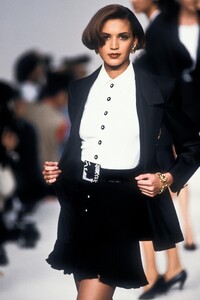 Jean Louis Scherrer 1991 Spring 13.jpg
