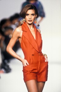Jean Louis Scherrer 1991 Spring 19.jpg
