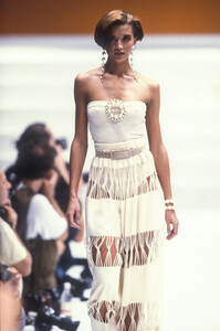 Laura Biagiotti 1991 SS 12.jpg