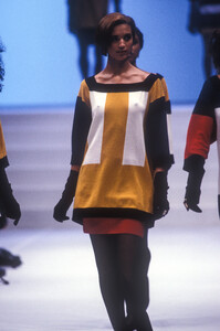 Laura Biagiotti 1991 SS 4.jpg
