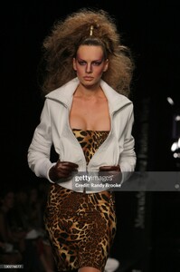 NatashaAlam f04_lloydKlein-01b.jpg