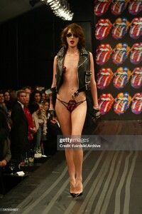 danika s03rollingStones-3.jpg