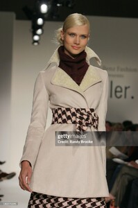 hleb f04tyler-1b.jpg