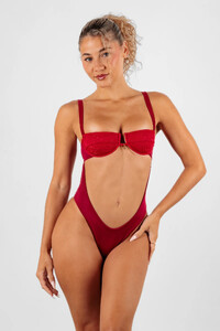 maillotdebain-bellesdespins-rouge-triangle-blaconnet-string-tanga-stvalentin7.jpg