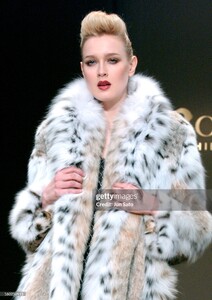 olin f04chieImai-2d.jpg