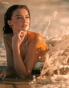 rachel-pizzolato-for-empyreal-magazine-january-2026-sunset-and-surf-0.jpg